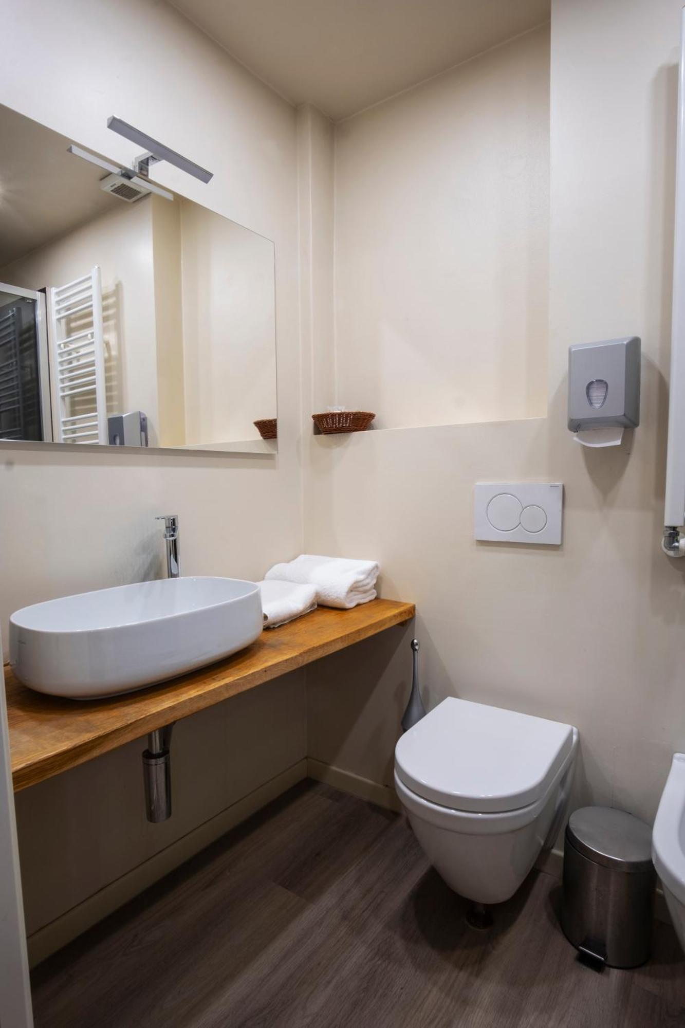 Il Cortiletto Hotell Piacenza Exteriör bild