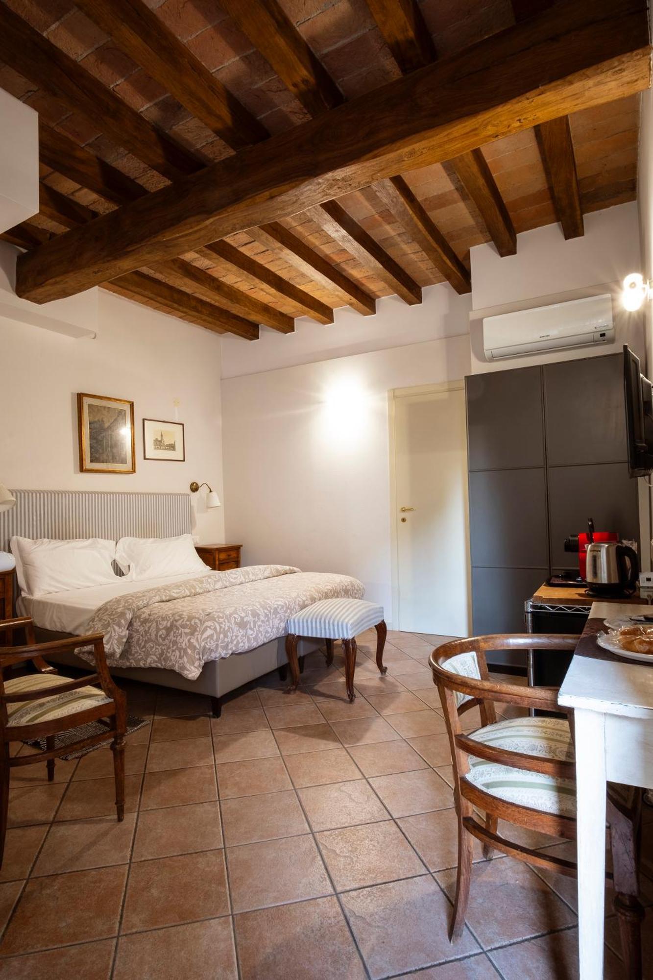 Il Cortiletto Hotell Piacenza Exteriör bild